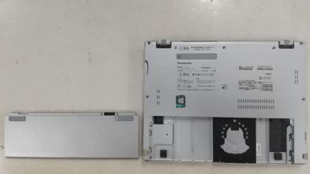 Let's note バッテリー取り外し
